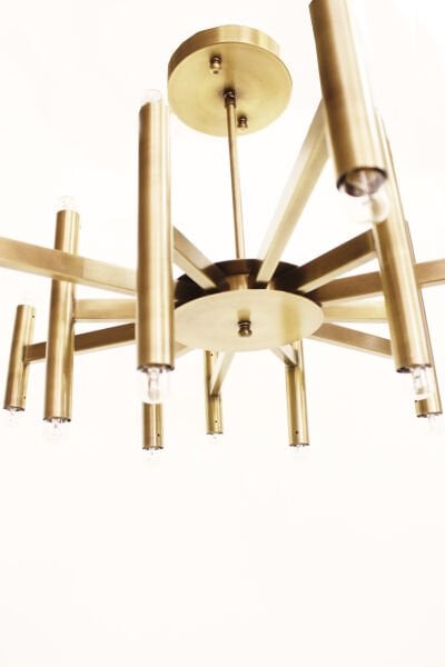 24’lü Borulu Avize – Pirinç Kaplama, 24×E14 | Modern Büyük Salon & Yemek Alanı Aydınlatma