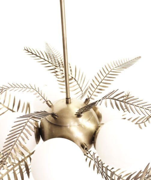 Glob Camlı Yapraklı Avize – Pirinç Kaplama, 5×E14 | Modern Salon & Oturma Odası Aydınlatma