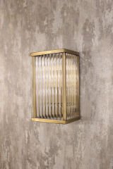 Besa Çubuk Cam Modern Duvar Apliği – Lineer Cam Tasarımlı Şık ve Minimalist Duvar Aydınlatması