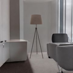 Tripot Lambader – Üç Ayaklı, Salon Köşesi | Besa Aydınlatma