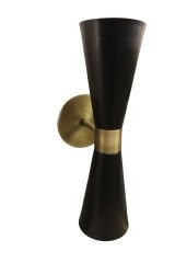 Besa Huni Modern Duvar Apliği – Odaklı Işık Tasarımlı Şık ve Endüstriyel Duvar Aydınlatması