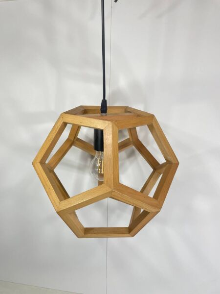 Geometrik Çokgen Ahşap Sarkıt Avize | Masif Ahşap Tekli Avize 30×30 cm – E27