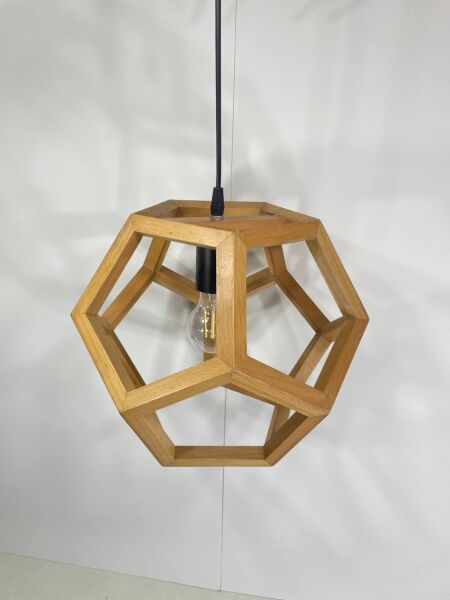 Geometrik Çokgen Ahşap Sarkıt Avize | Masif Ahşap Tekli Avize 30×30 cm – E27