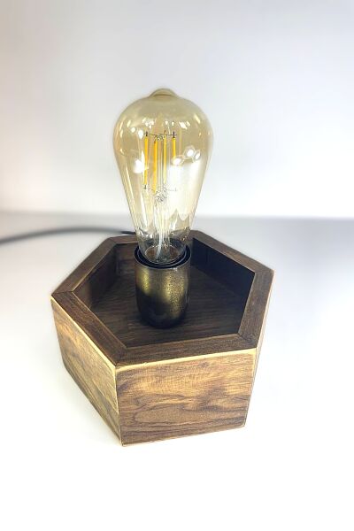 Ahşap Masa Üstü Dekoratif Lamba 18 cm – Minimal Rustik E27 Ampullü Abajur