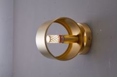 Besa 85020-1W Pirinç Renkli Modern Duvar Apliği – Beyaz Opal Küre Camlı Tasarım Aydınlatma