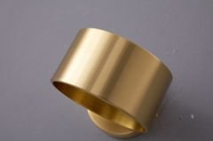 Besa 85020-1W Pirinç Renkli Modern Duvar Apliği – Beyaz Opal Küre Camlı Tasarım Aydınlatma