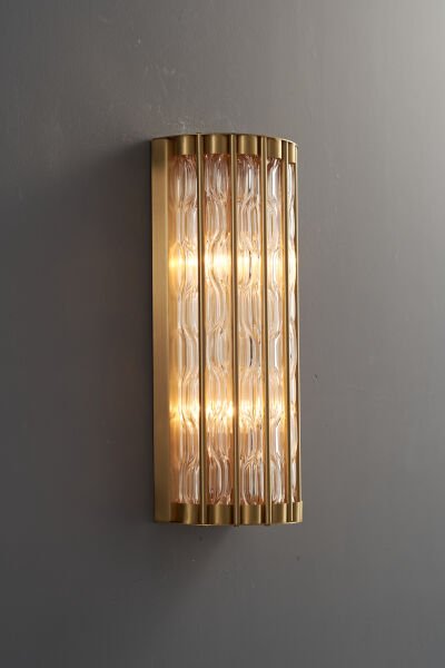 Besa 6302-2 Pirinç Kaplama Desenli Kristal Duvar Apliği – Lüks Salon ve Yatak Başı Aydınlatma