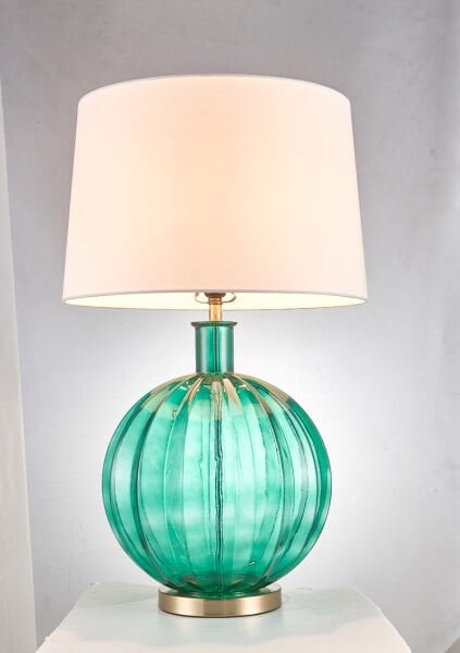 El Yapımı Cam Gövdeli Modern Abajur | Amber & Yeşil Cam, Kumaş Şapkalı Masa Lambası