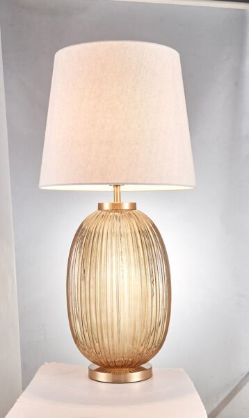 Modern Yivli Cam Gövdeli Masa Lambası | Gold Detaylı Dekoratif Abajur – Amber / Füme / Mor Cam