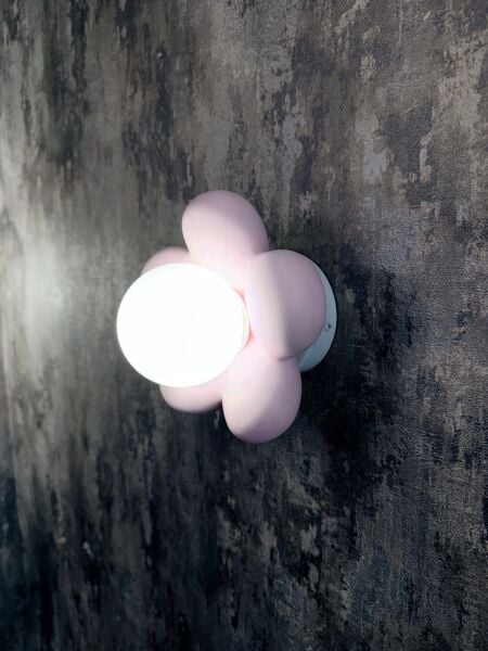 Besa 17139 Model Pembe Masa / Duvar Lambası | Odanıza Neşe ve Enerji Katan Çağdaş Tasarım
