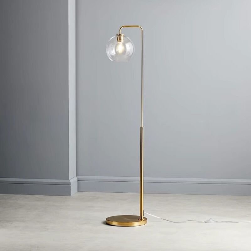 Cam Küre Başlıklı Pirinç Lambader