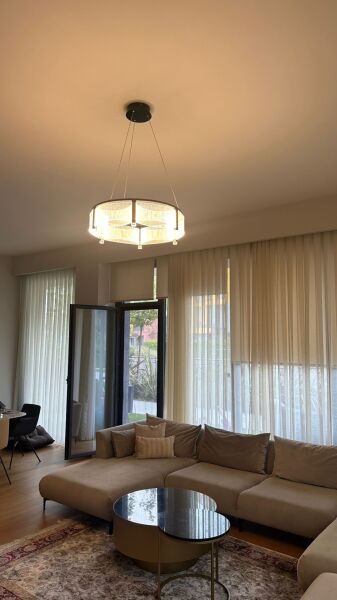 60 cm Çapında Akrilik LED’li Sarkıt Avize – Minimalist ve Enerji Verimli Geniş Alan Aydınlatması