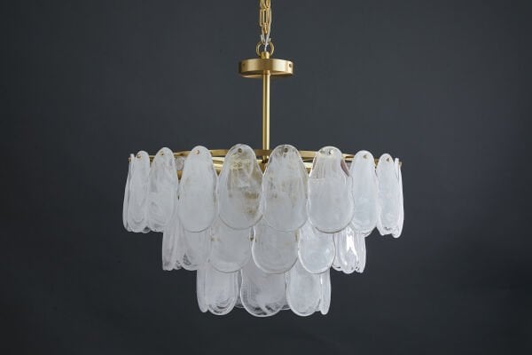 Dökme Cam Yuvarlak Sarkıt Avize – Sanatsal Doku ve Benzersiz Yansımalar Sunan Modern Merkezi Aydınlatma