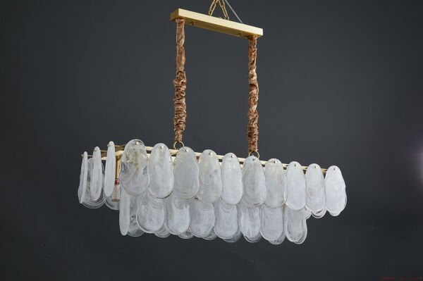 Dikdörtgen Dökme Camlı Sarkıt Avize – Yemek Masası ve Mutfak Adası İçin Sanatsal ve Dokulu Aydınlatma