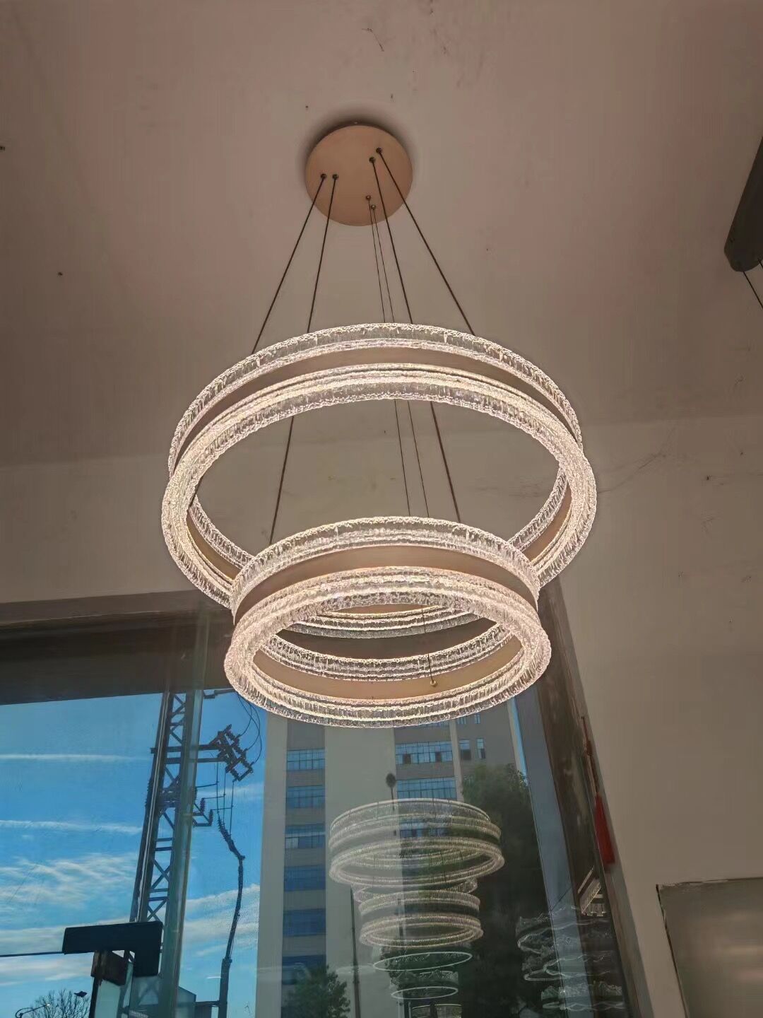 3 katlı akrilik salon avizesi