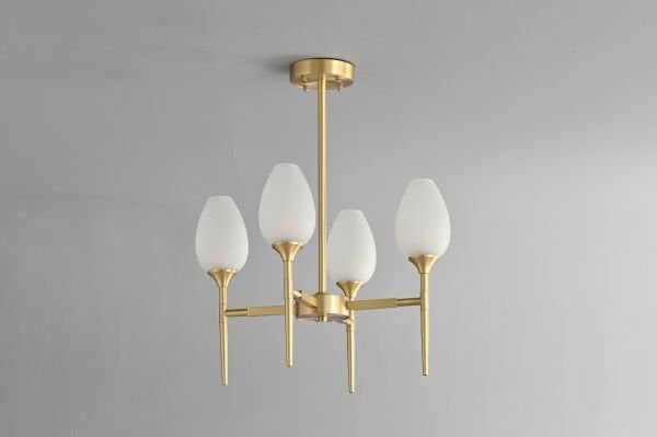 Modern Altın Gövdeli 4’lü Cam Avize | Opal Cam Sarkıt Avize