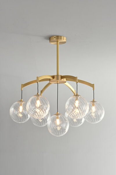 Altın Renk 7’lı Cam Küre Avize – Modern ve Lüks Sarkıt Avize