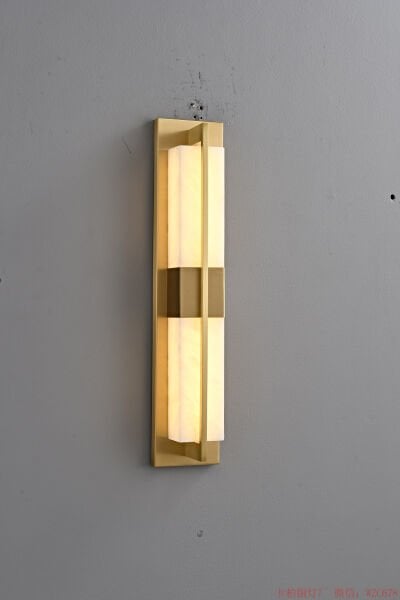 Gold Çift Işıklı Dikey LED Duvar Apliği