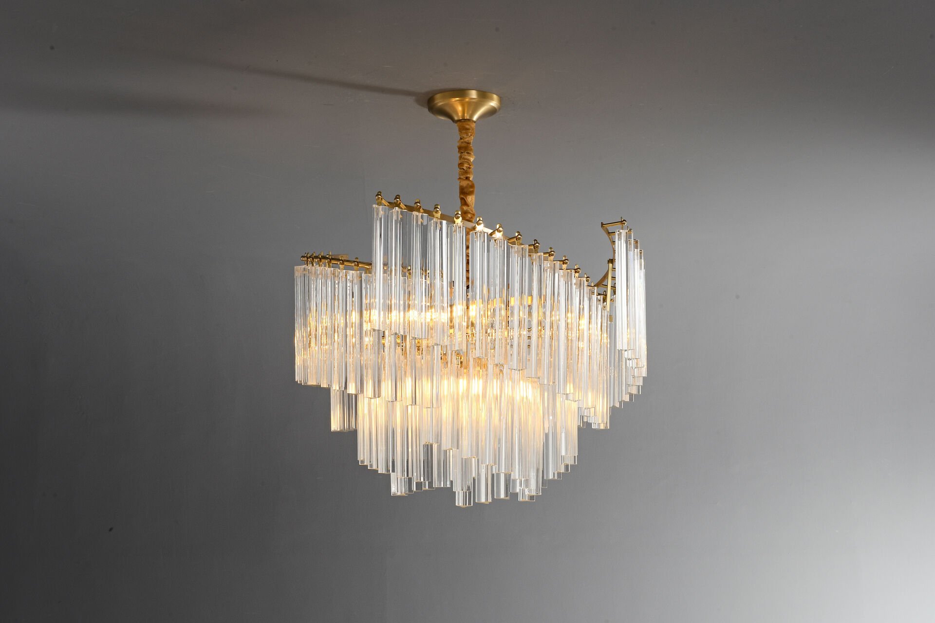 Gold Cam Çubuk Avize | Çok Katmanlı Lüks Modern Salon Avizesi