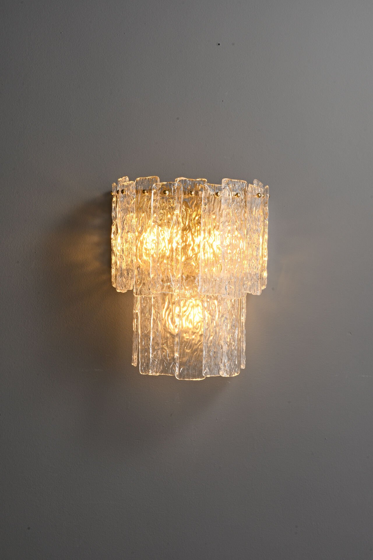 Gold Dokulu Cam Duvar Apliği | Lüks Modern Dekoratif Aydınlatma