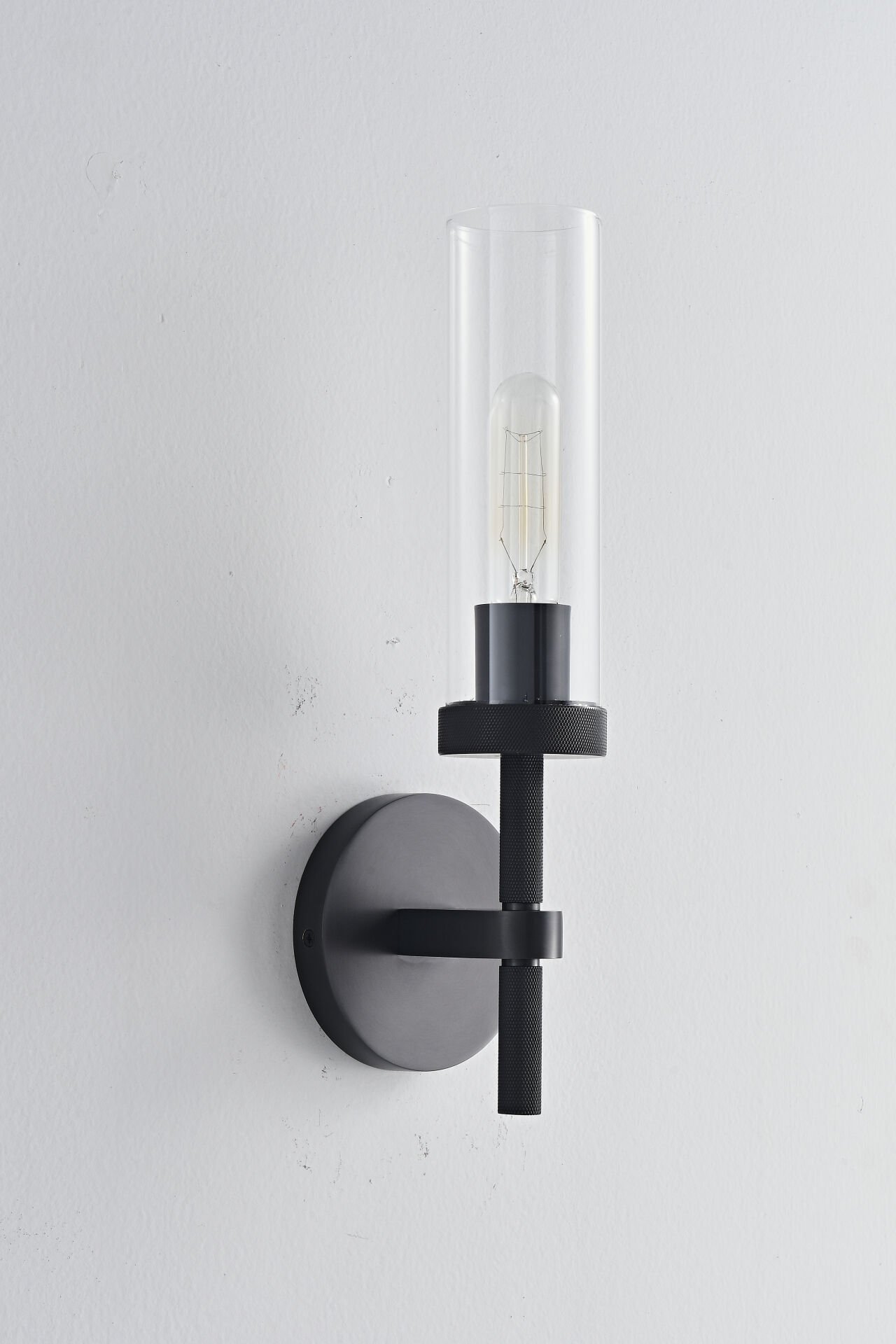 Modern Endüstriyel Silindir Camlı Duvar Apliği - Tırtıklı Metal Detaylı Dekoratif Aydınlatma