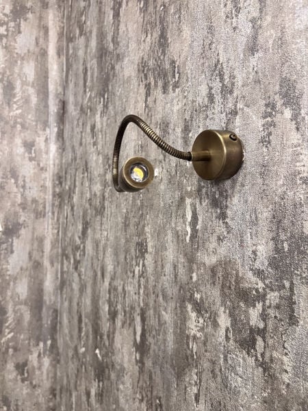 Sprelli Okuma Lambası