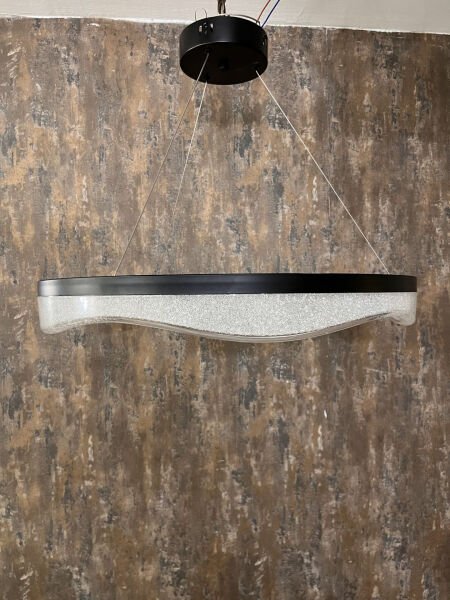 Modern Siyah LED Halka Avize – Minimalist Dekoratif Sarkıt Salon Aydınlatma